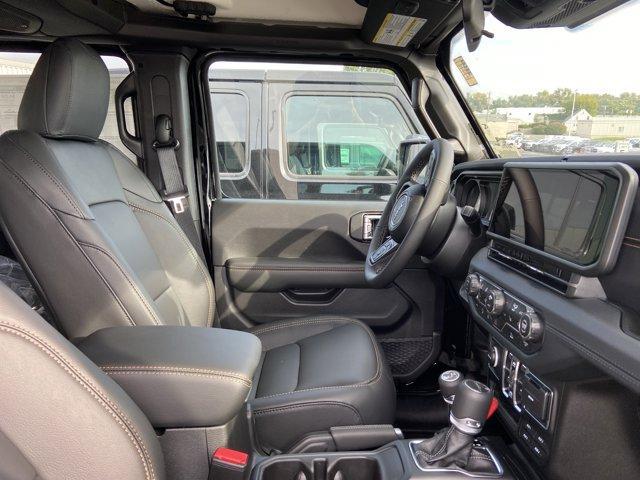 new 2025 Jeep Gladiator car, priced at $49,091