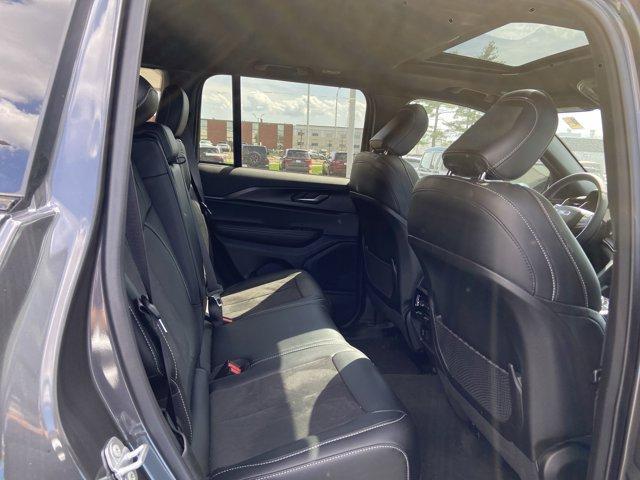 new 2025 Jeep Grand Cherokee car, priced at $41,993
