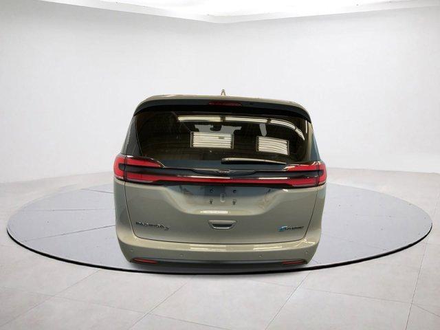 used 2022 Chrysler Pacifica Hybrid car, priced at $32,499