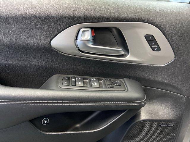 used 2022 Chrysler Pacifica Hybrid car, priced at $32,499