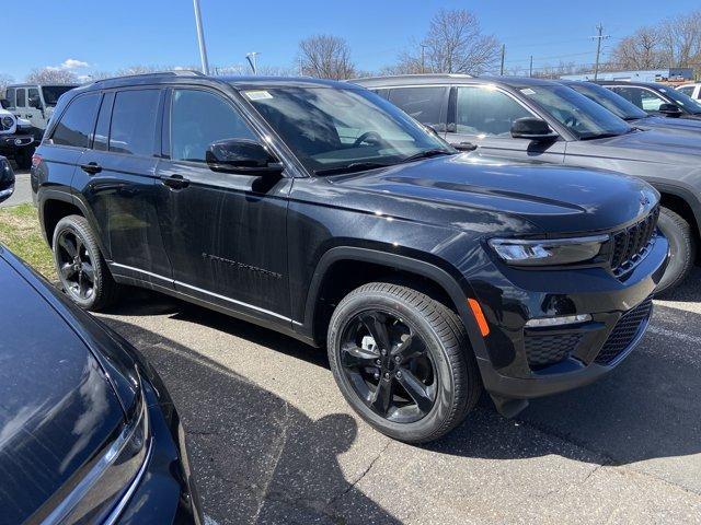 new 2025 Jeep Grand Cherokee car, priced at $48,965