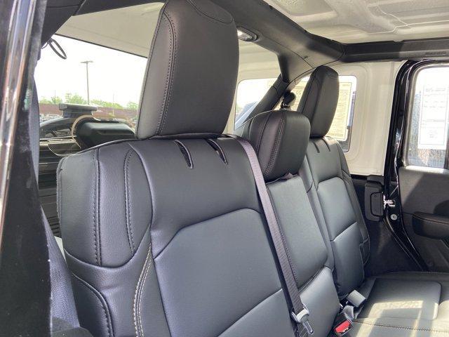 new 2025 Jeep Wrangler car, priced at $54,528