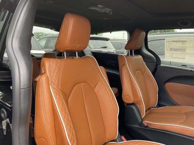 new 2025 Chrysler Pacifica car, priced at $56,148
