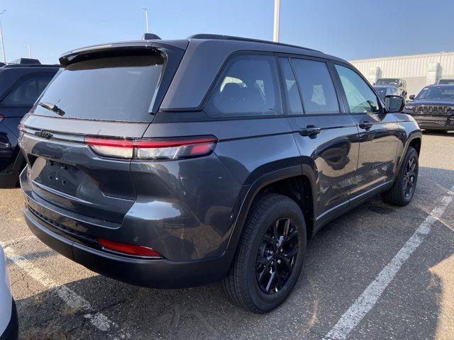 new 2025 Jeep Grand Cherokee car, priced at $38,099