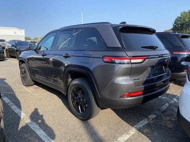 new 2025 Jeep Grand Cherokee car, priced at $38,099