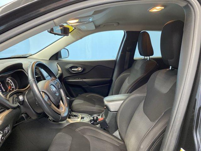used 2015 Jeep Cherokee car, priced at $9,799