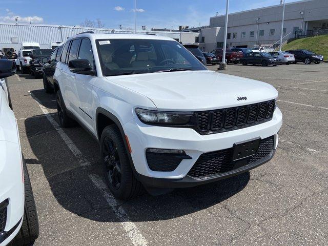 new 2025 Jeep Grand Cherokee car, priced at $47,120