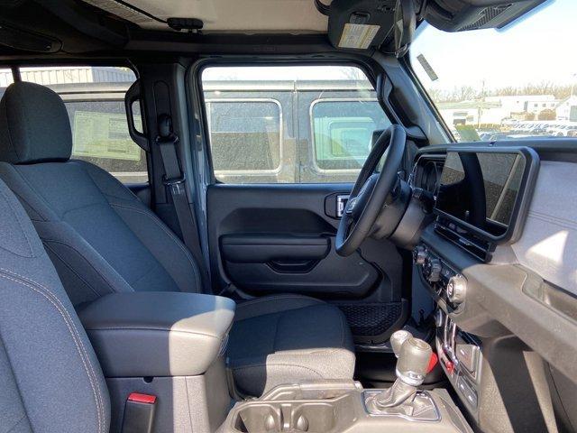 new 2025 Jeep Wrangler car, priced at $51,925