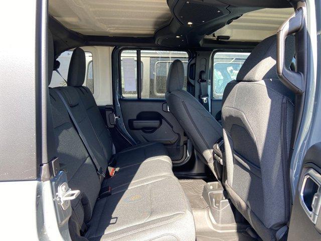 new 2025 Jeep Wrangler car, priced at $51,925