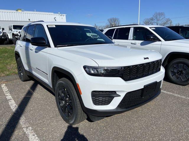 new 2025 Jeep Grand Cherokee car, priced at $43,635