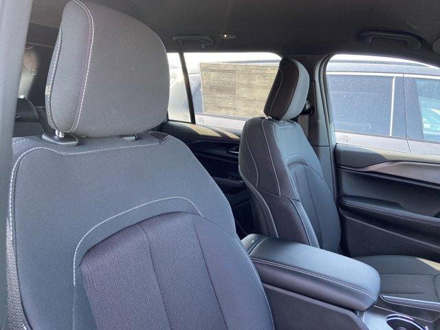 new 2025 Jeep Grand Cherokee car, priced at $39,862