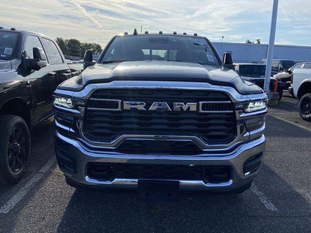 new 2025 Ram 3500 car, priced at $58,682