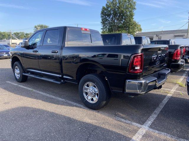 new 2025 Ram 3500 car, priced at $58,682