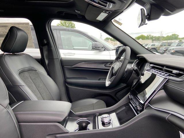 new 2025 Jeep Grand Cherokee car, priced at $41,933