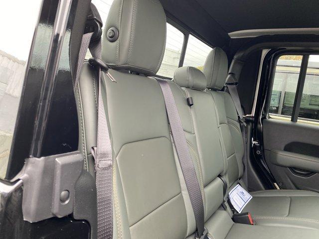 new 2025 Jeep Gladiator car, priced at $61,354