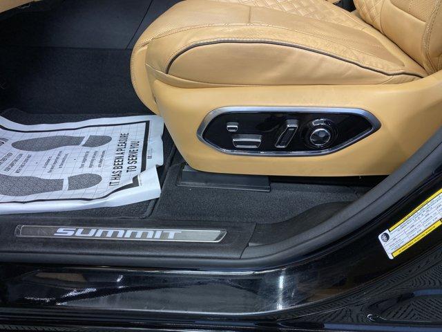 used 2022 Jeep Grand Cherokee car, priced at $34,999