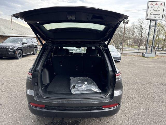 new 2025 Jeep Grand Cherokee car, priced at $46,730