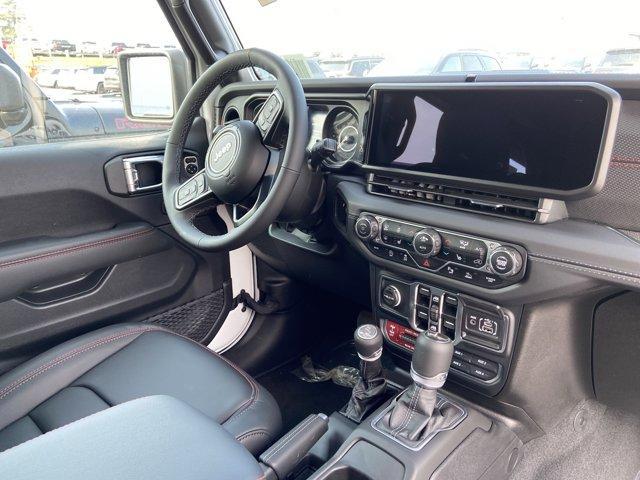 new 2025 Jeep Wrangler car, priced at $55,005