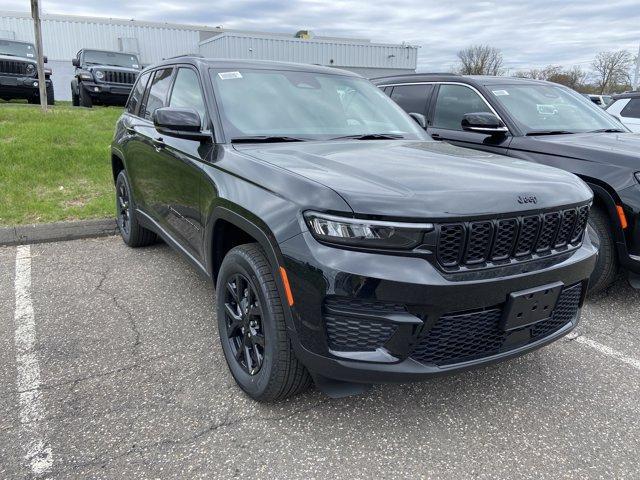 new 2025 Jeep Grand Cherokee car, priced at $42,793