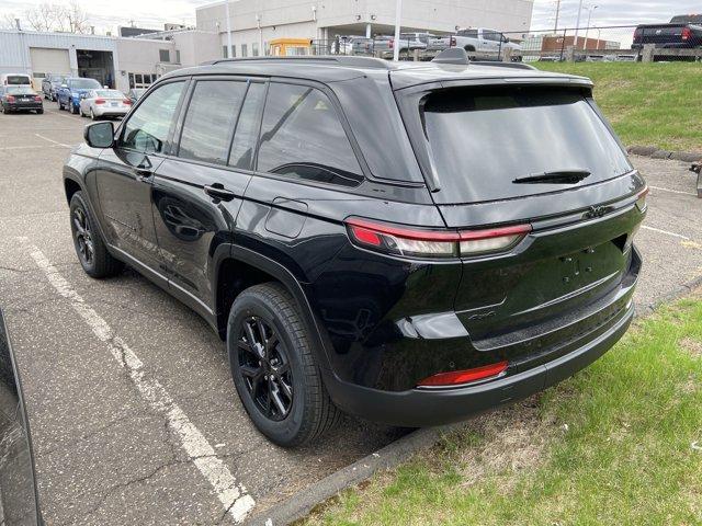 new 2025 Jeep Grand Cherokee car, priced at $42,793