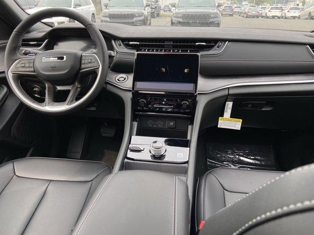 new 2025 Jeep Grand Cherokee car, priced at $45,188