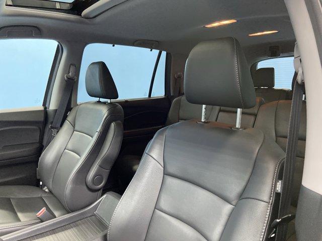 used 2022 Honda Pilot car, priced at $34,299