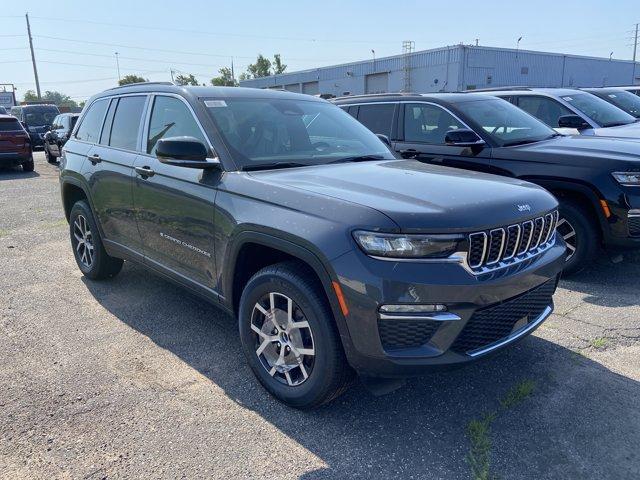 new 2025 Jeep Grand Cherokee car, priced at $44,353