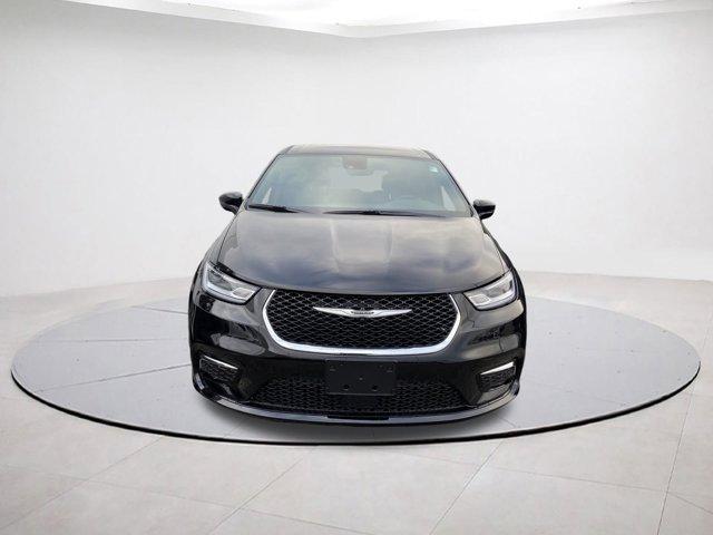 new 2026 Chrysler Pacifica car, priced at $46,906