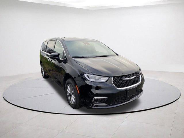 new 2026 Chrysler Pacifica car, priced at $46,906