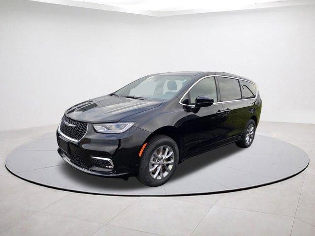 new 2026 Chrysler Pacifica car, priced at $46,906