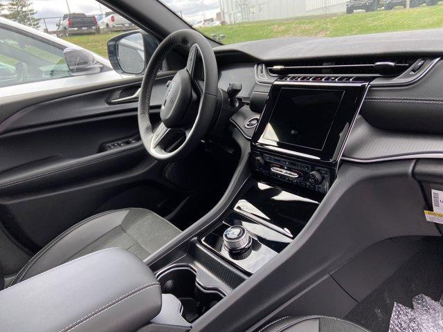 new 2025 Jeep Grand Cherokee car, priced at $42,712