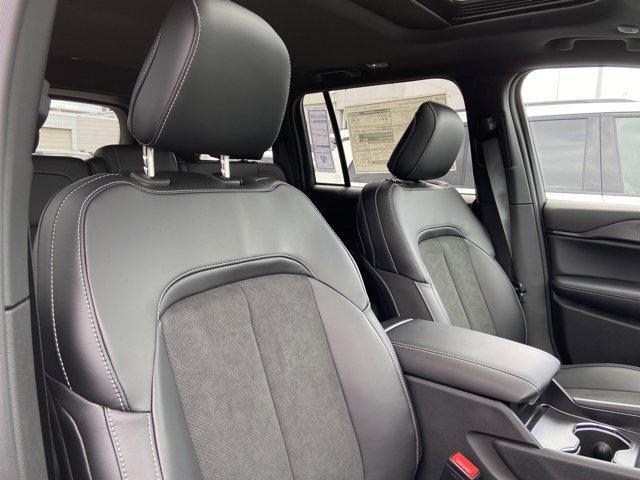 new 2025 Jeep Grand Cherokee car, priced at $42,712