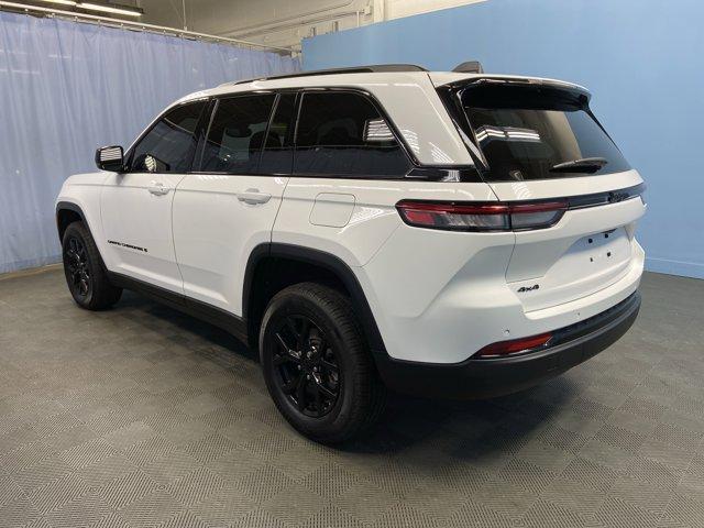 used 2024 Jeep Grand Cherokee car, priced at $40,799