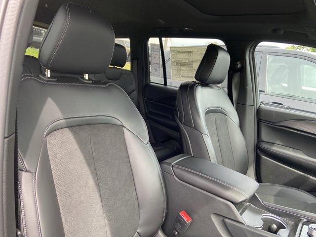 new 2025 Jeep Grand Cherokee car, priced at $41,293