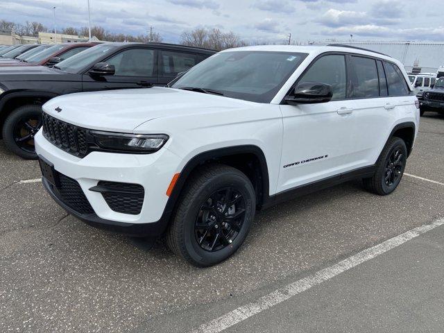 new 2025 Jeep Grand Cherokee car, priced at $40,993