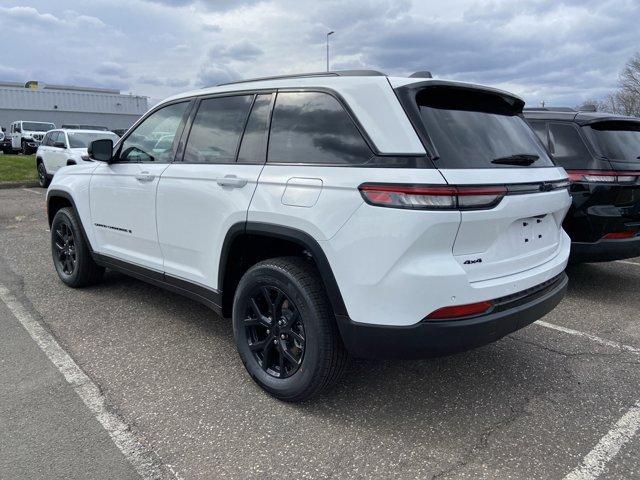new 2025 Jeep Grand Cherokee car, priced at $40,993
