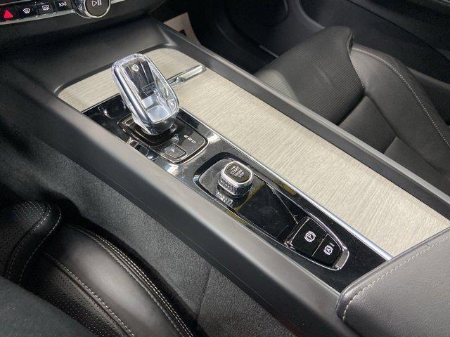 used 2022 Volvo XC60 car, priced at $34,599