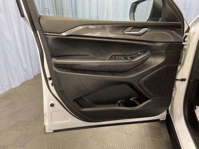 used 2023 Jeep Grand Cherokee car, priced at $31,699
