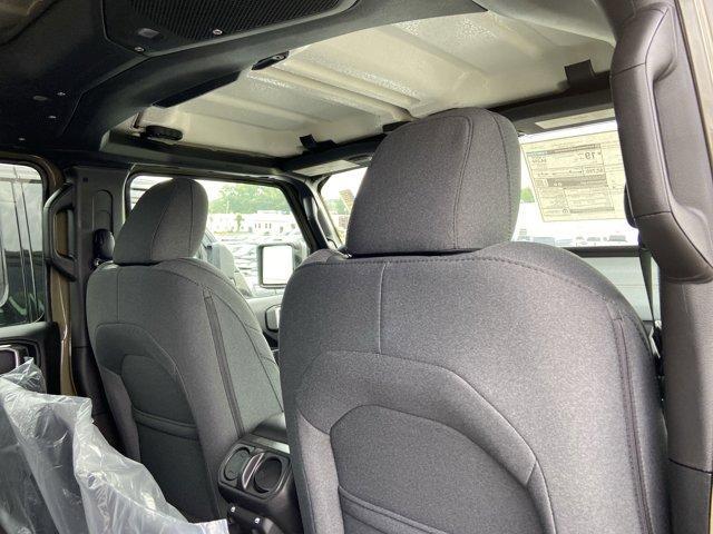 new 2025 Jeep Gladiator car, priced at $47,477