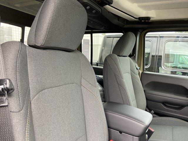 new 2025 Jeep Gladiator car, priced at $47,477