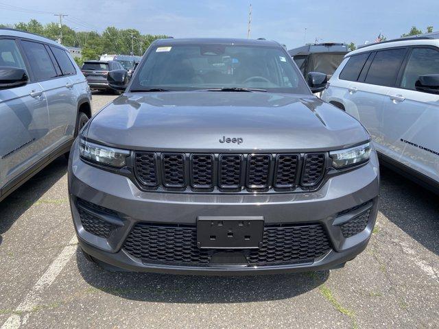 new 2025 Jeep Grand Cherokee car, priced at $41,577