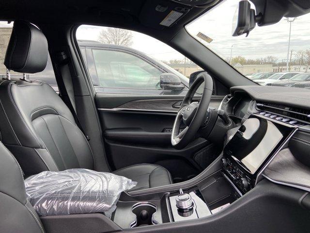 new 2025 Jeep Grand Cherokee L car, priced at $51,604