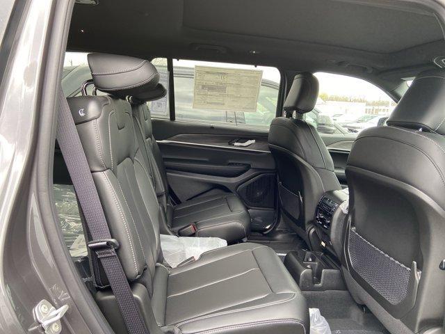 new 2025 Jeep Grand Cherokee L car, priced at $51,604