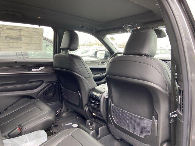 new 2025 Jeep Grand Cherokee L car, priced at $51,604