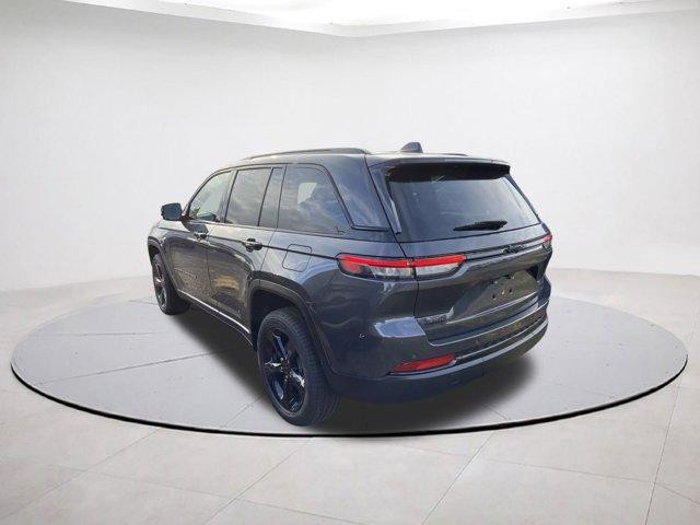 new 2025 Jeep Grand Cherokee car, priced at $47,543