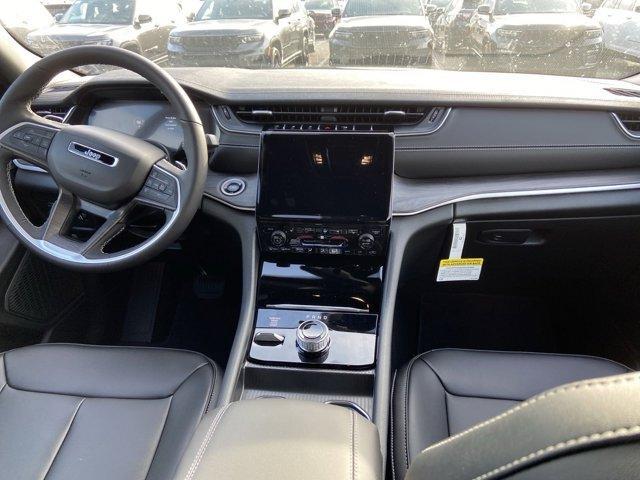 new 2025 Jeep Grand Cherokee car, priced at $47,543
