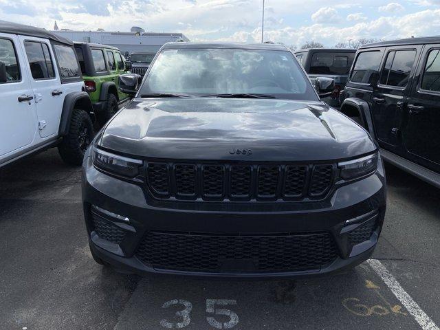 new 2025 Jeep Grand Cherokee car, priced at $47,613