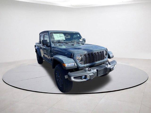 new 2025 Jeep Gladiator car, priced at $45,393
