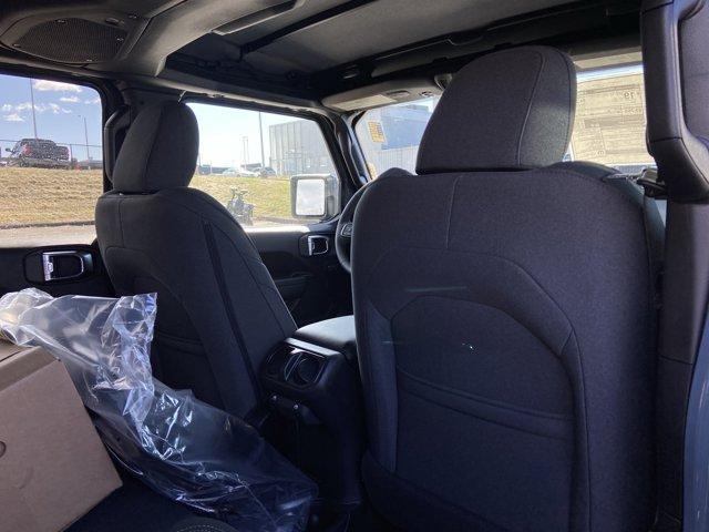 new 2025 Jeep Gladiator car, priced at $43,015
