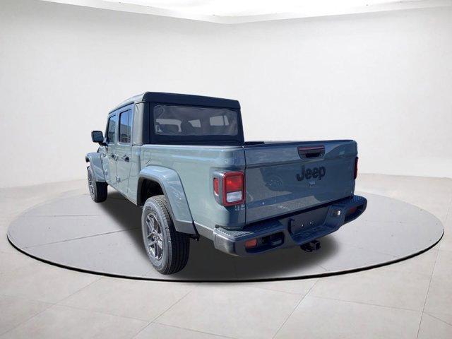 new 2025 Jeep Gladiator car, priced at $45,393